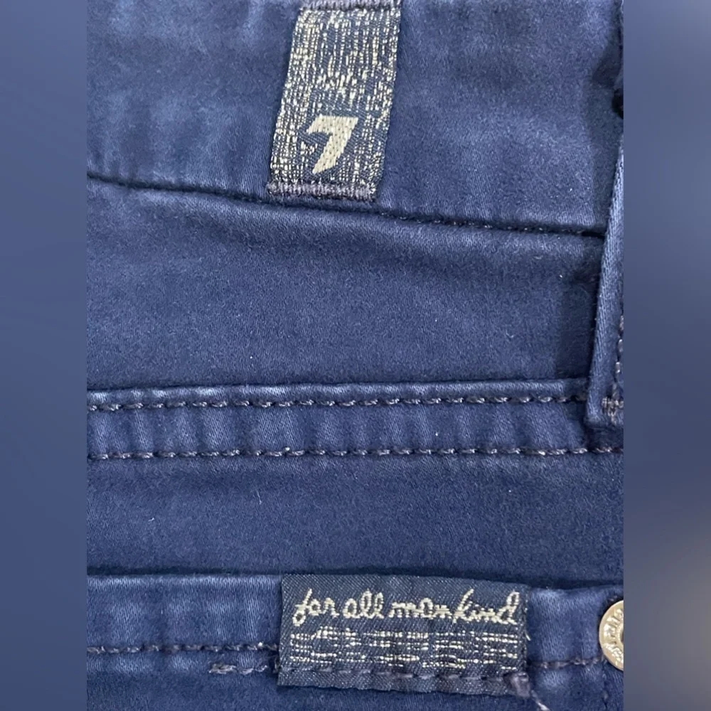 7 For All Mankind The Skinny - Picture 6 of 8